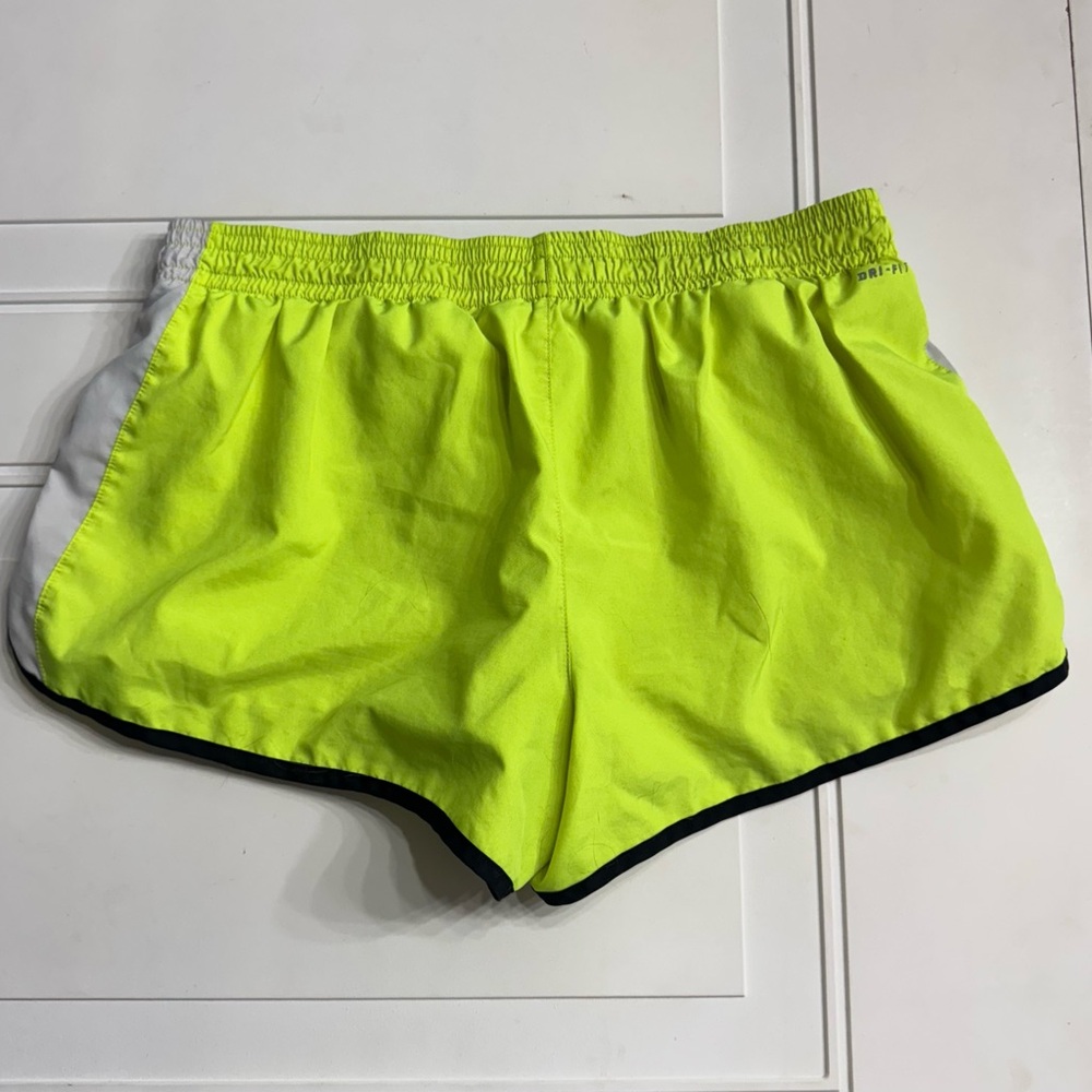Nike Dri Fit Women’s Neon Yellow White Running Athletic Shorts Size Large - Picture 7 of 7
